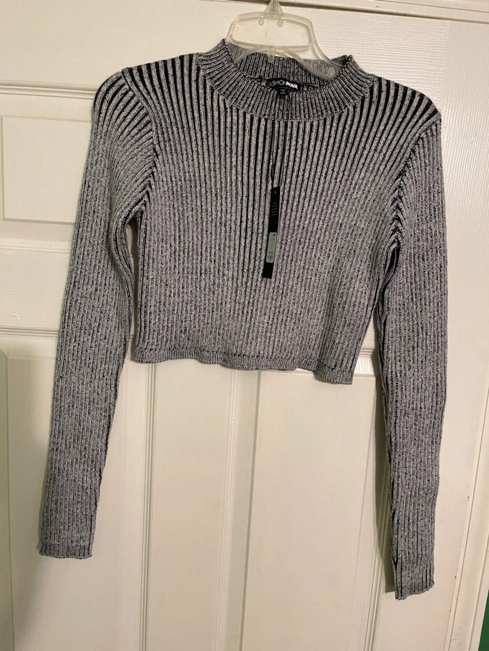 Fashion Nova Ribbed Cropped Long-Sleeve Top - Gray